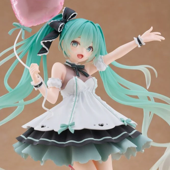 [Vocaloid] Hatsune Miku: Birthday 2025 Party Ver. – AMP+ Figure